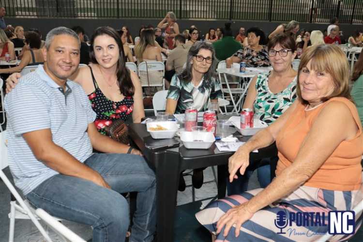 Noite de prêmios e diversão marca evento na Sociedade Recreativa de Pompeia