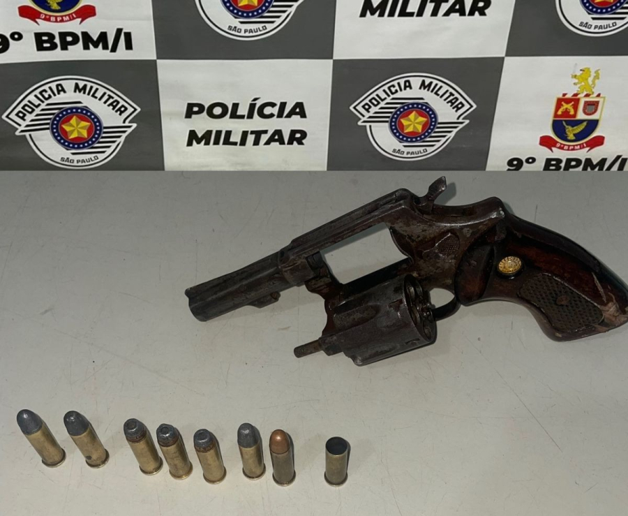 Homem é preso após disparos de arma de fogo e perseguição em Marília 