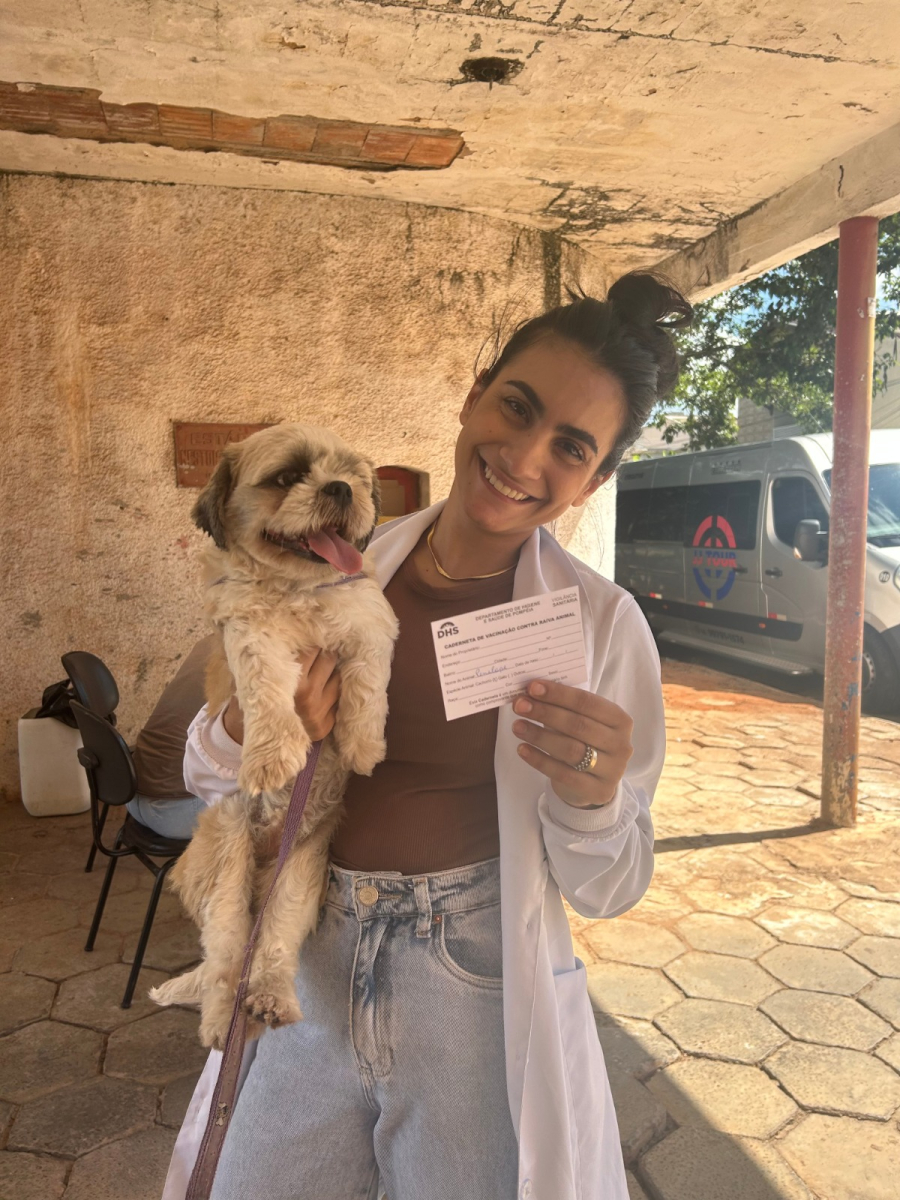 Dia D da vacinação antirrábica mobiliza tutores em Pompeia e Paulópolis