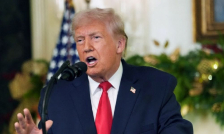 Trump anuncia que Venezuela vai entregar até 50 milhões de barris de petróleo aos EUA