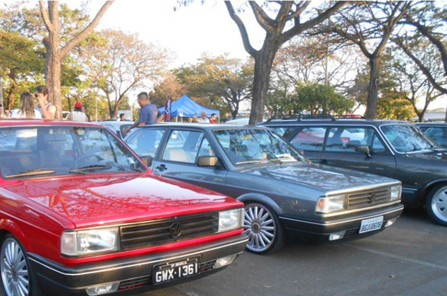 Busca por carros com mais de 20 anos de fabricação cresce após isenção do IPVA