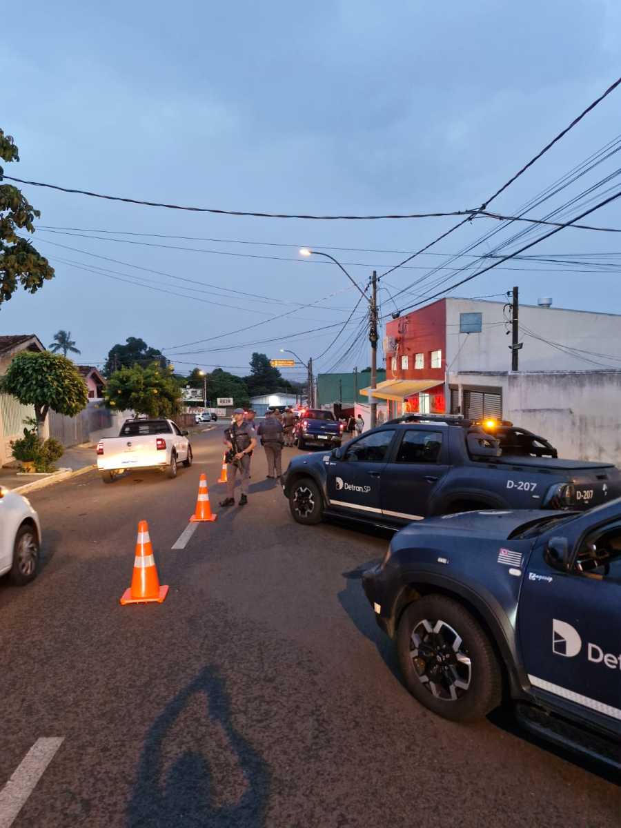 Detran-SP autua seis motoristas em operação da Lei Seca realizada em Pompeia