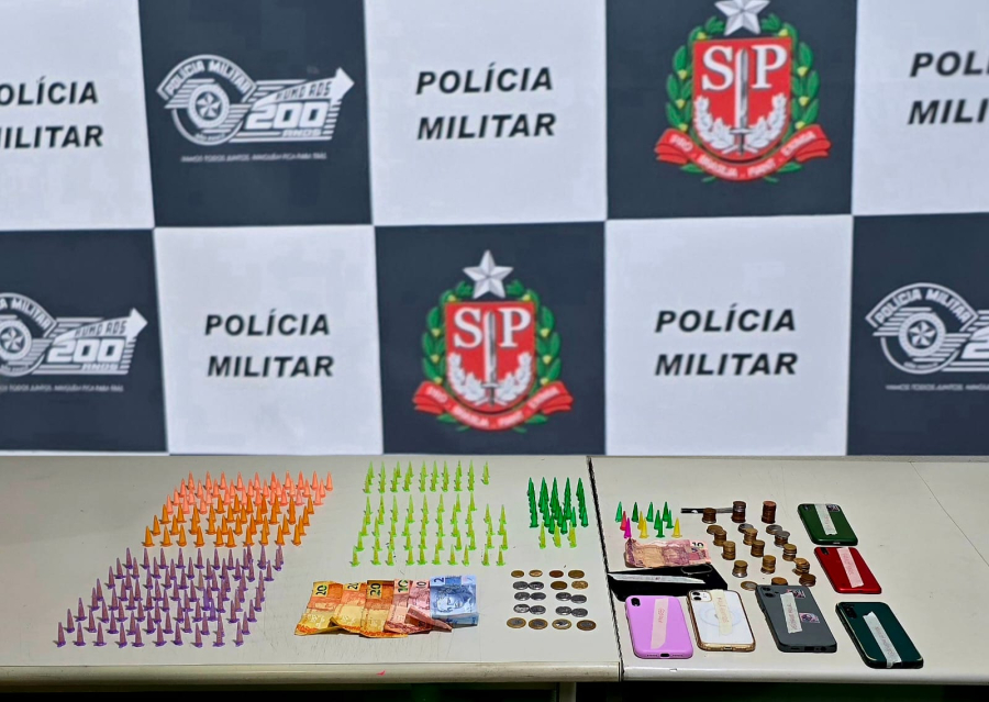 Operação no Jardim Primavera resulta em prisões e apreensão de drogas em Pompeia