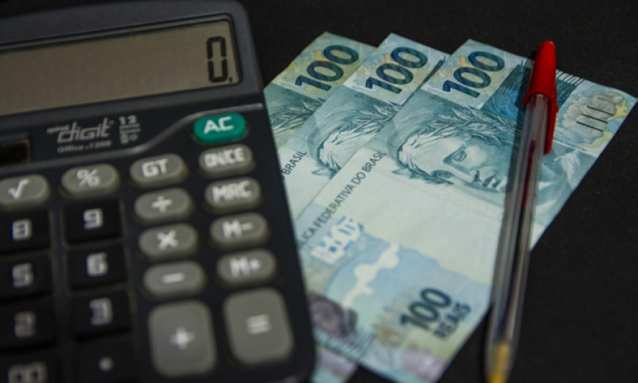 Renda média do brasileiro atinge maior nível da história e chega a R$ 3.367, aponta IBGE