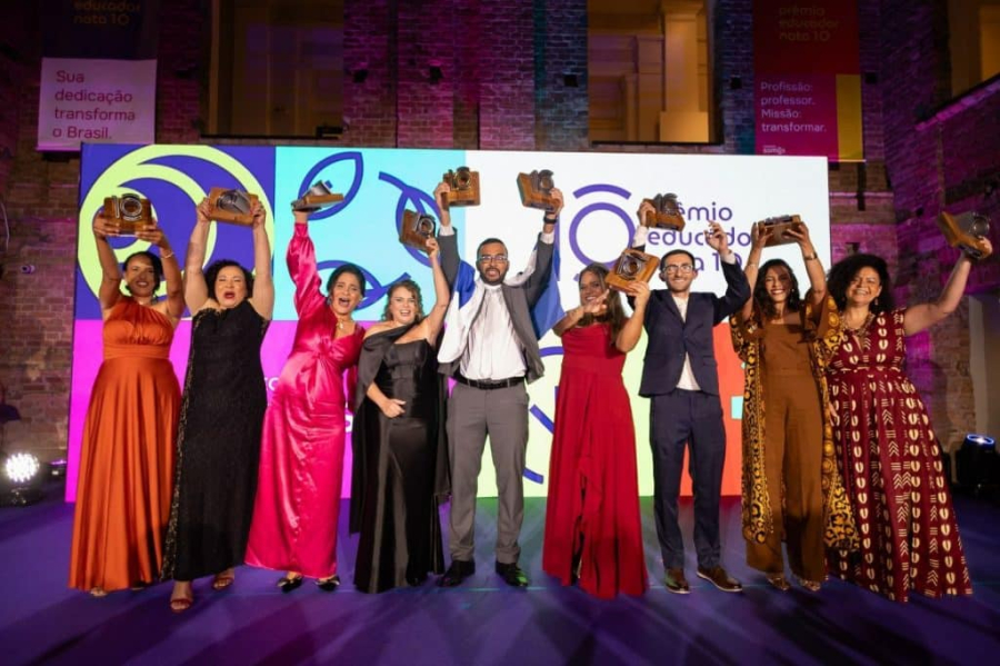 Inscrições para o Prêmio Educador Nota 10 terminam nesta semana; professores da rede estadual podem participar