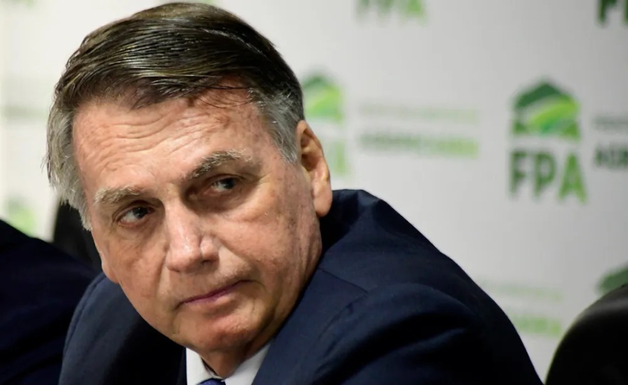 Moraes autoriza visita de Flávio Bolsonaro, nora e netas ao ex-presidente Jair Bolsonaro