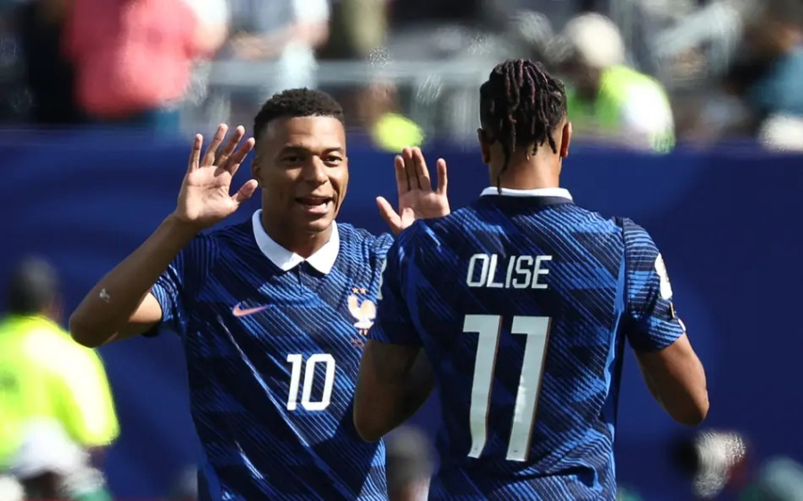 Mbappé brilha com dois gols e França vence Senegal na estreia da Copa do Mundo 2026