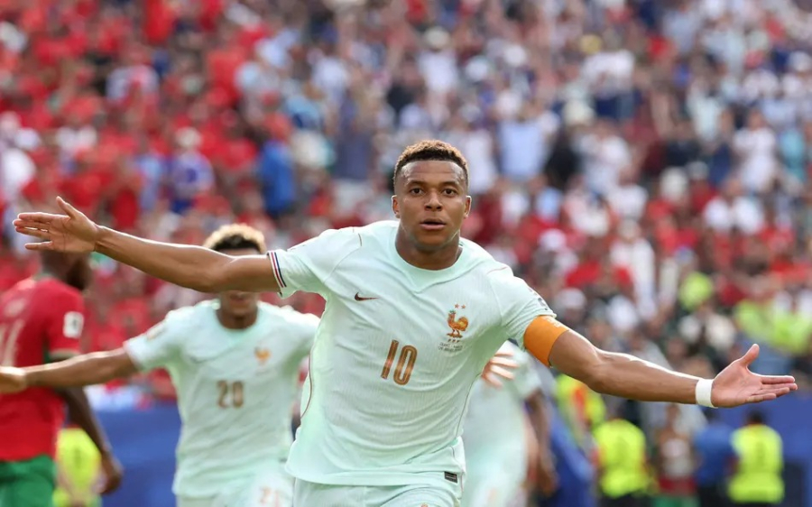 França vence Marrocos por 2 a 0 e garante vaga na semifinal da Copa do Mundo