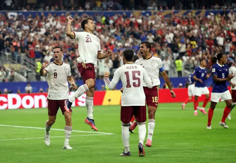 Espanha domina a França, vence por 2 a 0 e garante vaga na final da Copa do Mundo