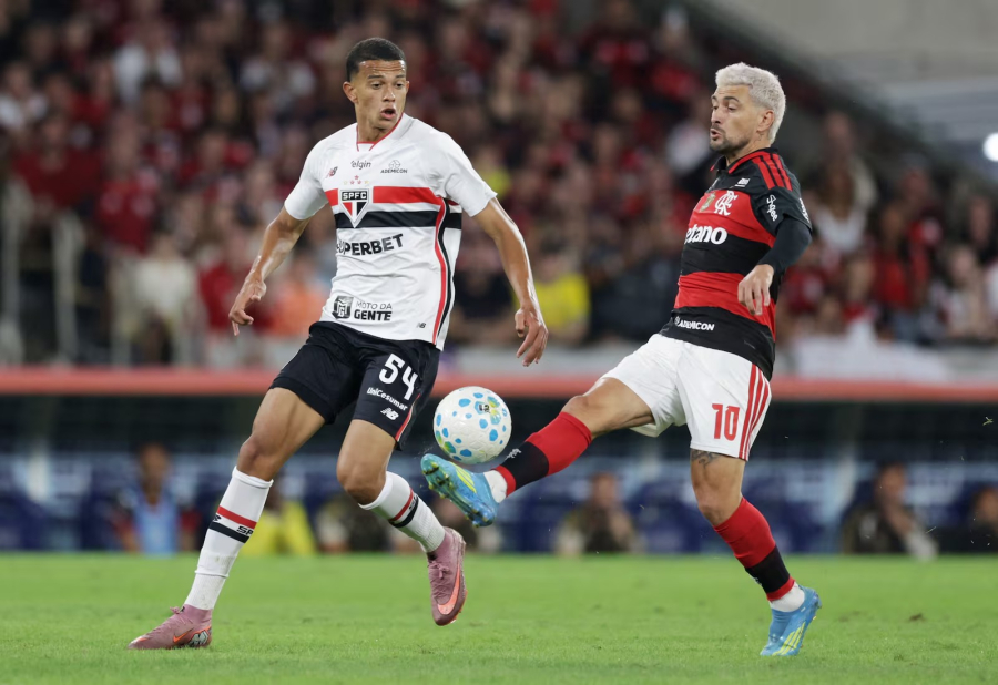 São Paulo arranca empate no Maracanã, segura pressão do Flamengo e soma ponto importante no Brasileirão