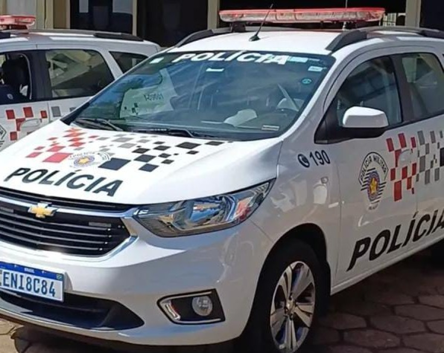 Homem é preso após danificar portão e ameaçar companheira em Pompeia