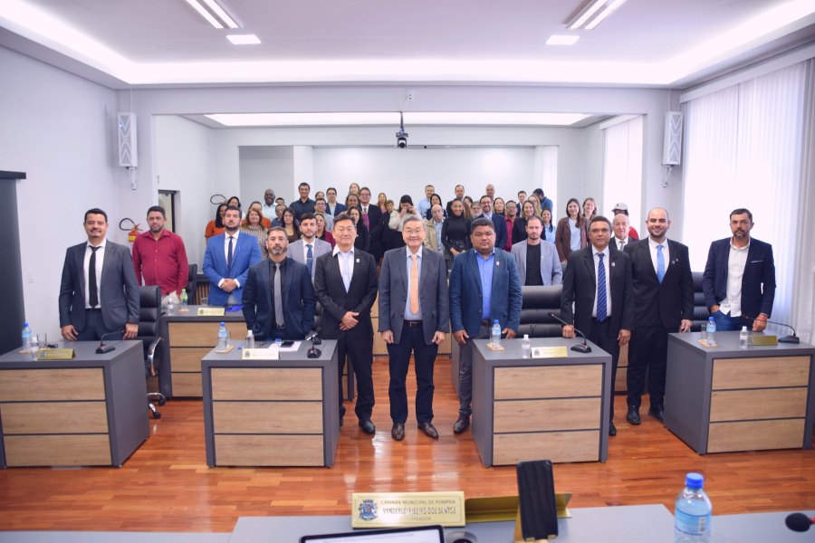 Câmara Municipal de Pompeia realiza sessão solene pelos 98 anos do município