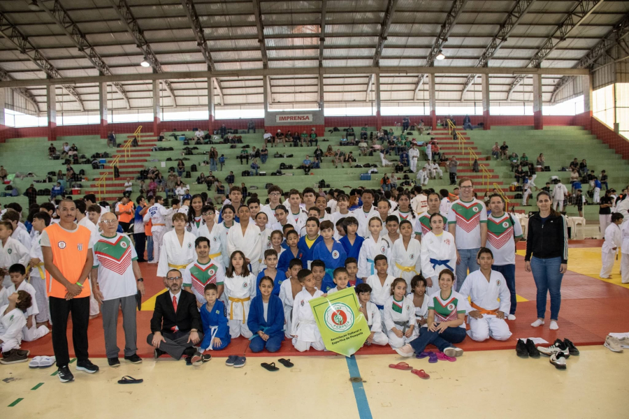 Torneio de Judô Amizade reúne 450 atletas de 18 cidades em Pompeia