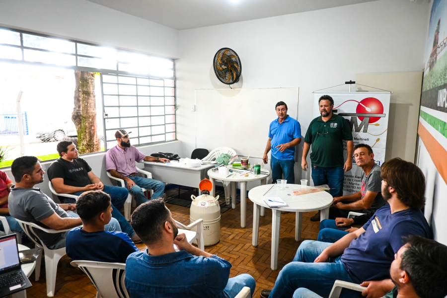 Pompeia oferece curso gratuito de inseminação artificial para produtores rurais
